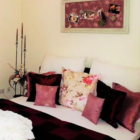 Herrenhaus Kunzwerda Bei - Aparthotel, Boardinghouse, Wohnen Auf Zeit Apartment 3*