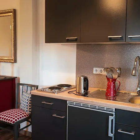 Herrenhaus Kunzwerda Bei - Aparthotel, Boardinghouse, Wohnen Auf Zeit Apartment Torgau